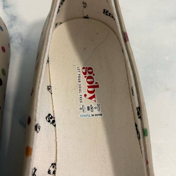 Goby Colorful Spotted Women's Flats - Picture 6 of 8